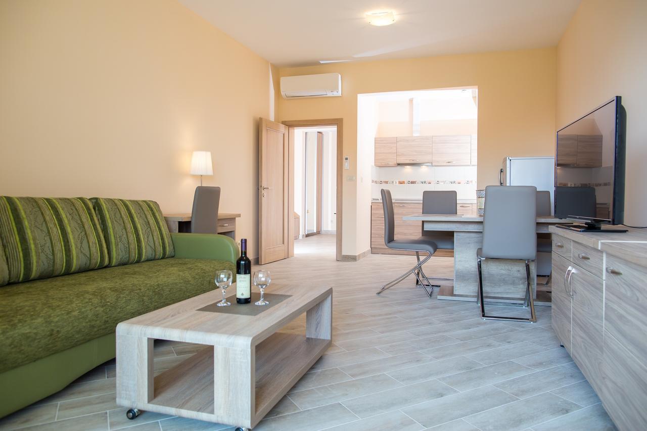 Aparthotel Belvedere Residence Becici ブドヴァ 部屋 写真